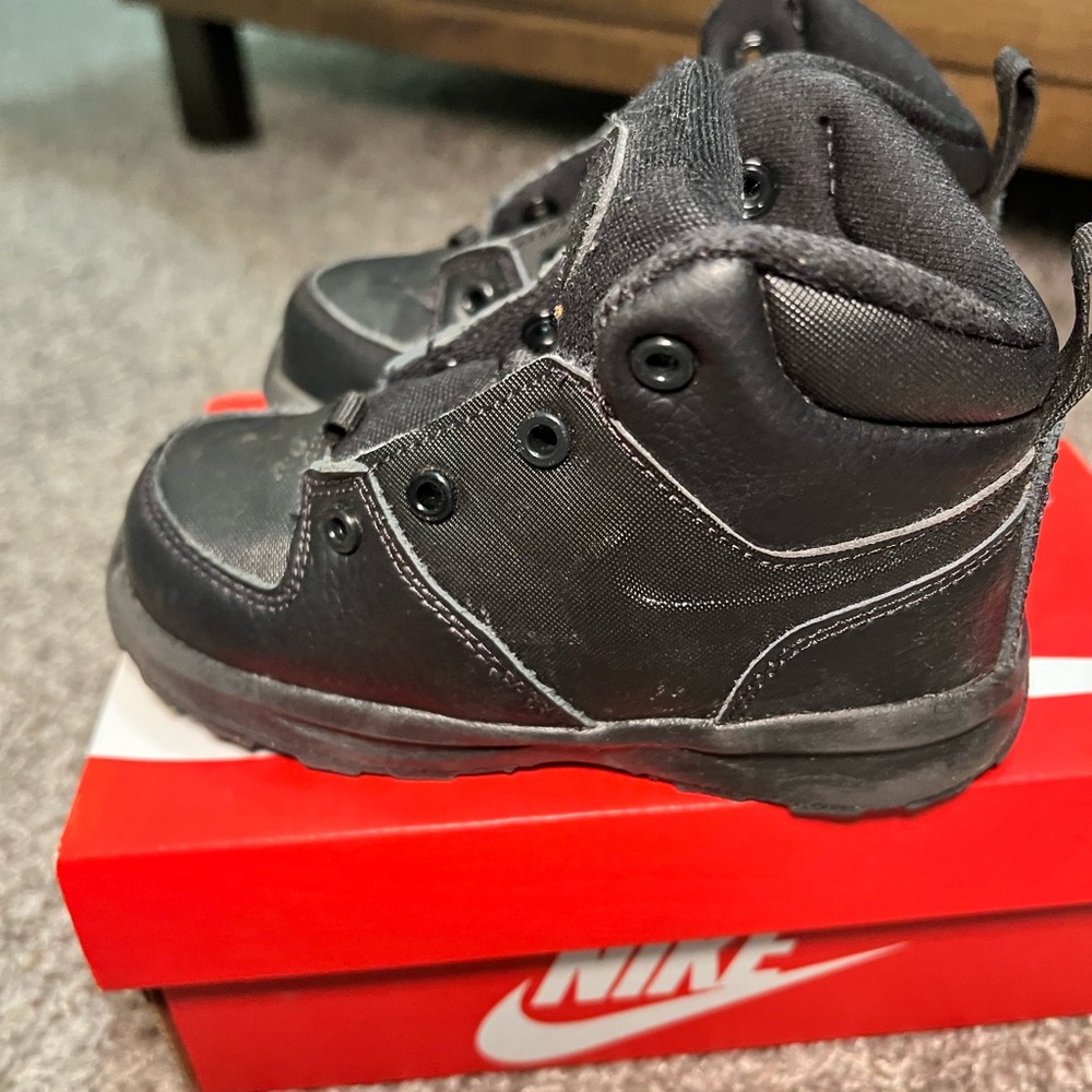 Nike Kids Black Boots 8C
